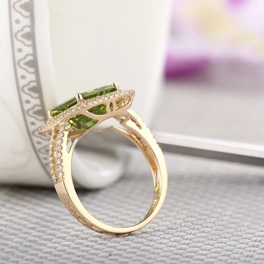 Женское Обручальное кольцо 10 К желтого золота с натуральным Перидотом 3.61ct
