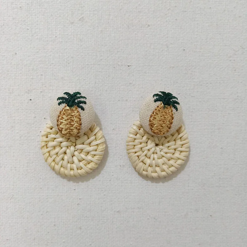 

Korea Handmade Pineapple Drop Earrings For Women Wooden Straw Weave Rattan Earrings Big Round Ball Wedding Trendy Dangle Jewelry
