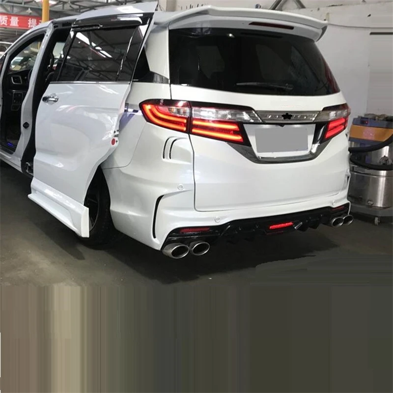 

Accessories Exterior Upgraded Auto Automovil Automobile Rear Diffuser Styling Tunning Front Lip Car Bumper 18 FOR BMW 5 series