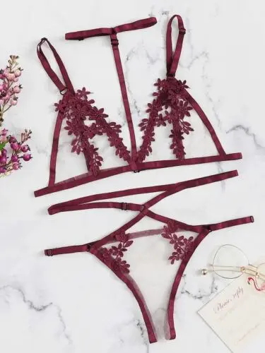 

Sexy Lingerie Lace Bra+G-string Sets Lace Mesh Patchwork Underwear Sets Women Flowers Sleeveless Halter Crop Tops Thong 2Pcs
