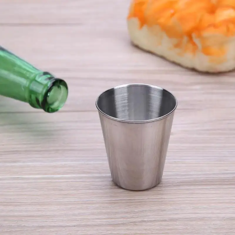 4pcs/set Stainless Steel Wine GlassTravel Outdoor Shots Set Mini Glasses Drinking Cups Wine Beer Whiskey Mug+ Leather Key Chain