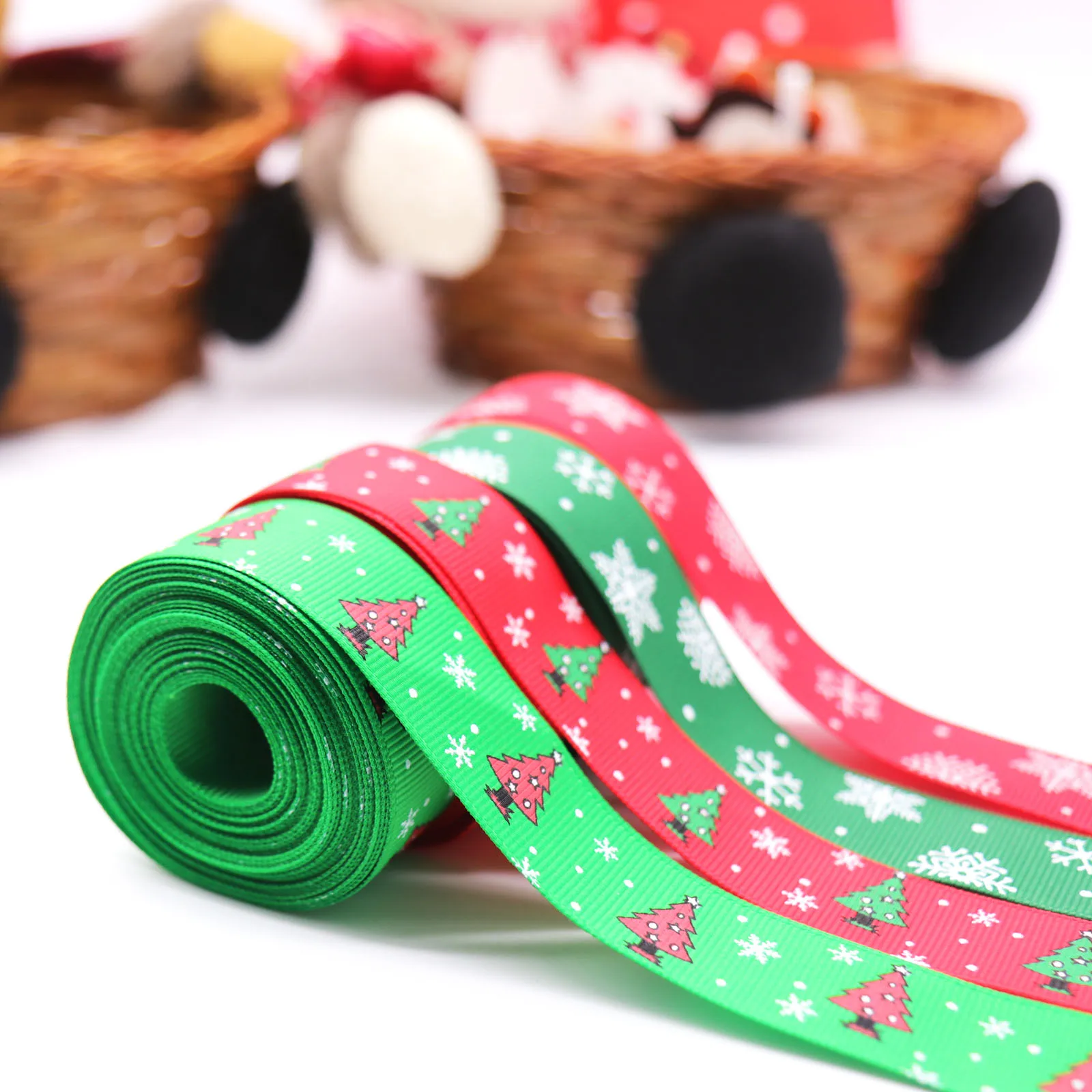 

(22mmx1m) Snowflake,Christmas tree Christmas gift box Red/green Grosgrain Satin ribbon New year gift package ribbon festival