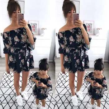 

2019 Girls Clothes Parents Children's Dresses Family Pairing Strapless Summer Apparel