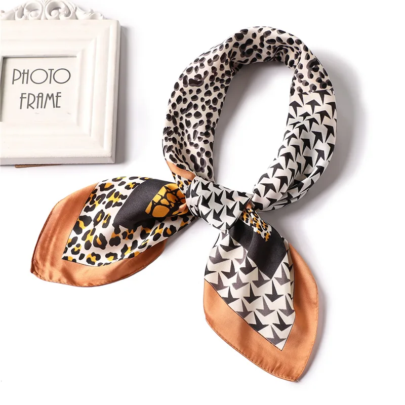 2019 New Women's Silk Scarf Square Female Shawls Wraps Leopard Print Small Office Scarf Hair Scarf Hijabs Scarf Foulard Bandana