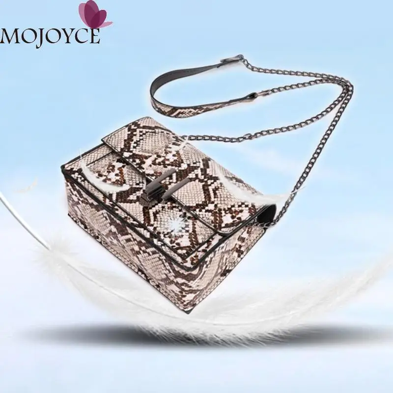 2019 جديد أزياء الفتيات عارضة صغيرة الأفعى طباعة الكتف رفرف رسول حقائب النساء السيدات بو الجلود سلسلة Crossbody أكياس 2019 جديد أزياء الفتيات عارضة صغيرة الأفعى طباعة الكتف رفرف رسول حقائب النساء السيدات بو الجلود سلسلة Crossbody أكياس