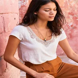 Nueva Camiseta Casual con Cuello Redondo de Manga Corta con Encaje Blanco Calado de Manga Corta para Mujeres 2019 Nueva Camiseta Casual con Cuello Redondo de Manga Corta con Encaje Blanco Calado de Manga Corta para Mujeres 2019