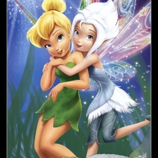 Disney Fairies-Tinkerbell Secret of the Wings ламинированный плакат с рамкой (22x34) | Дом и сад