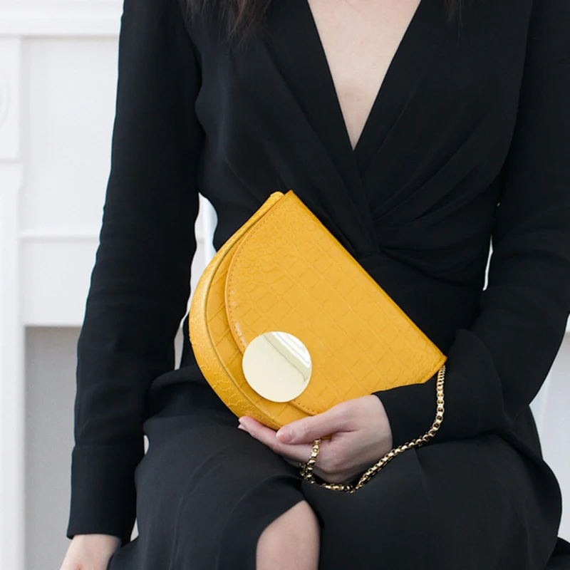 

[Super Seabob] 2019 Spring Summer Woman New Yellow Single Metal Chain Alligator Patten Spliced PU Leather Messenger Bag LI955