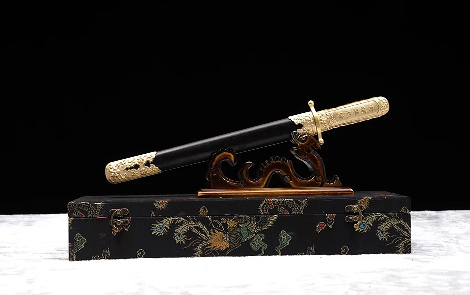 

Fully Hand-made Chinese Short Sword Damascus Folded Steel Red BladeCollection High clsss sword