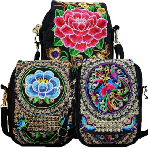 

Retro Women Travel Pouch Bag Vintage Floral Embroidered Crossbody Bag Zip Shoulder Bag Backpacks