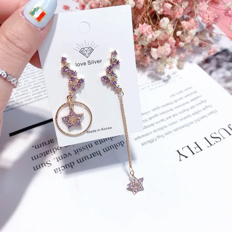 

2019 Hot Best Joker New Crystal Pearl Five-pointed Star Pearl Long Earrings Asymmetric Earrings Temperament Gift Delicate