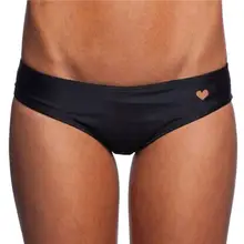 Модные тренды Плавки бикини s-xl плавки мини-стринги в форме любви полые женские Купальники для пляжа