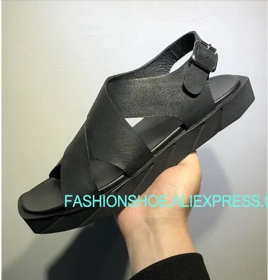 

Men Sandals 2019 Genuine leather Comfortable Lazy Gladiators Summer Hot Cow Sandals for men