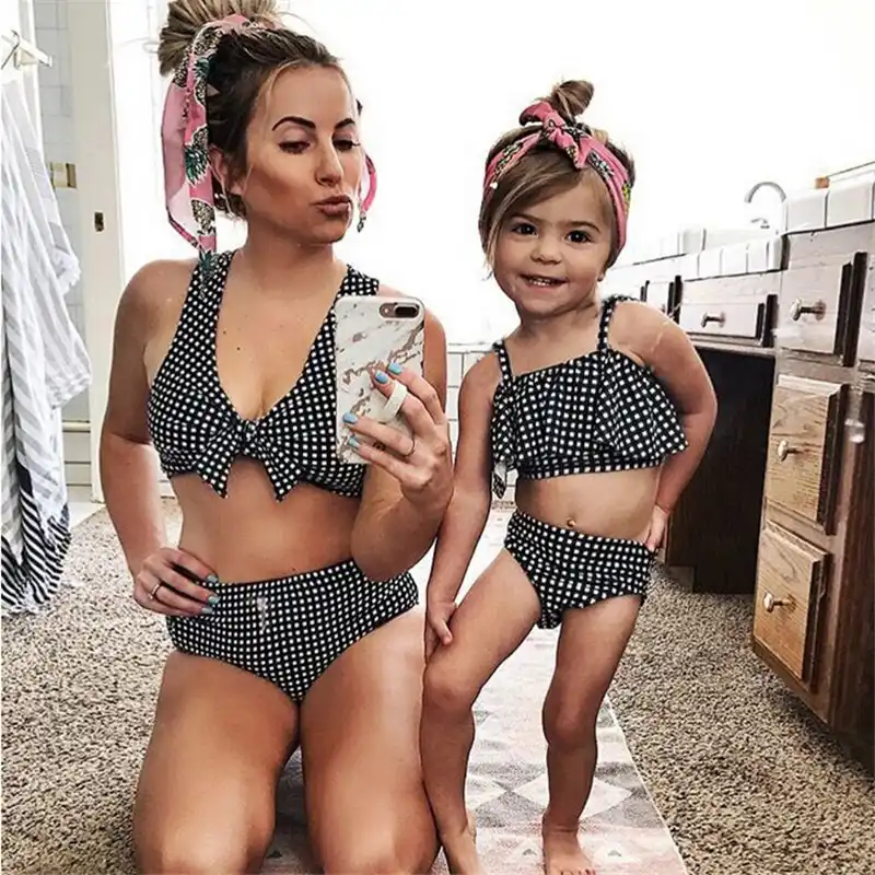 bikini mom daughter