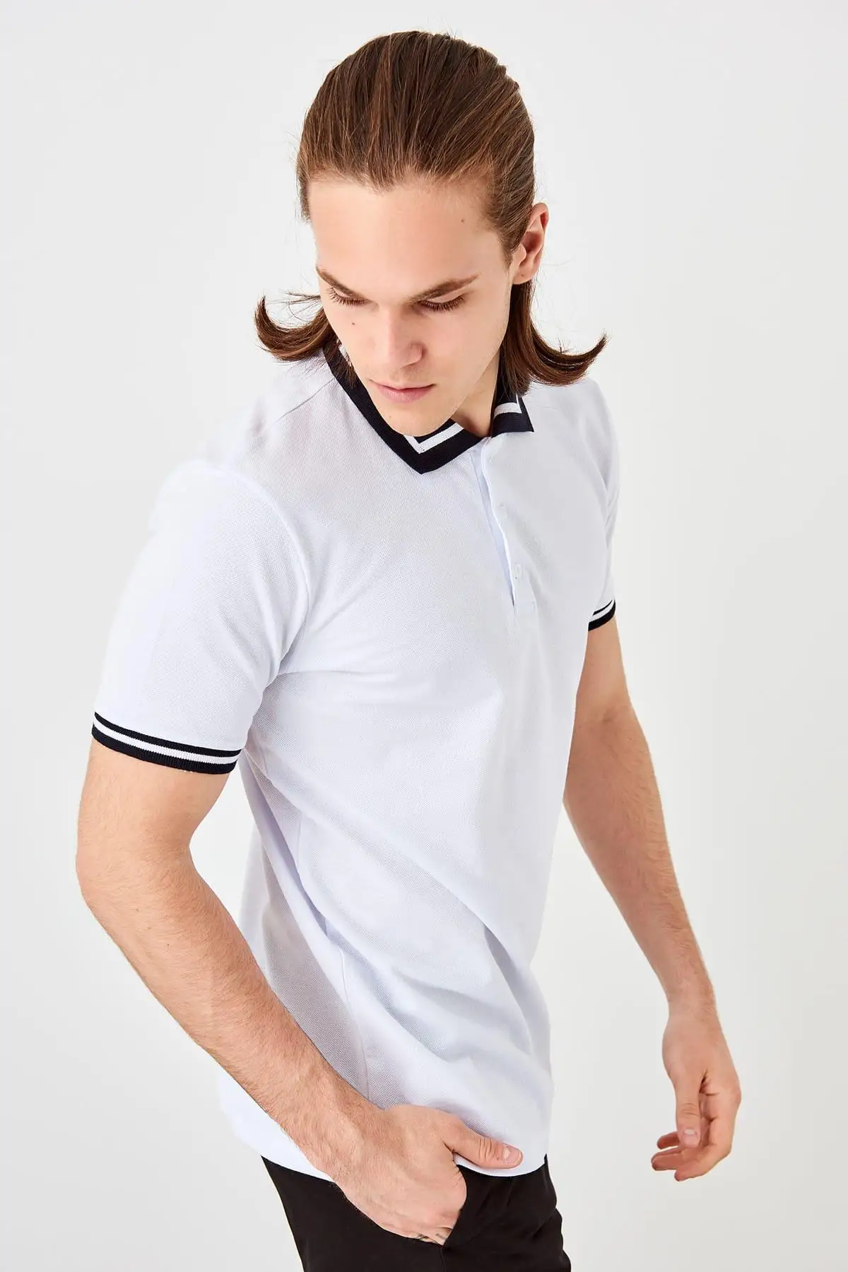 

Trendyol New White Men 'S Collar Detaylı Polo Collar T-Shirt TMNSS19QA0025