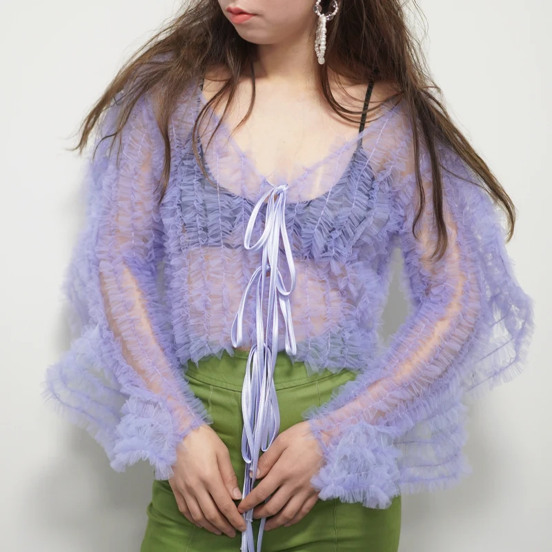 [EAM] новая осенне-зимняя свободная футболка с v-образным вырезом и длинным рукавом фиолетового цвета с оборками Женская мода JO177