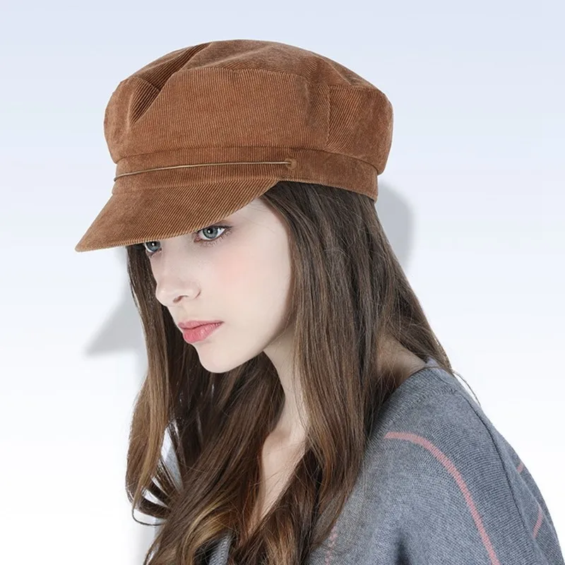 Берет с козырьком женский. Кепи женская. Головной убор. Осенняя кепка с козырьком. Кепка лилиан hats 10 аврора 54.