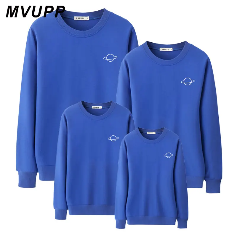 

father mother daughter son family outfit matching clothes mommy and me baby girl boy sweatshirt printed Hot Sale winter clothing