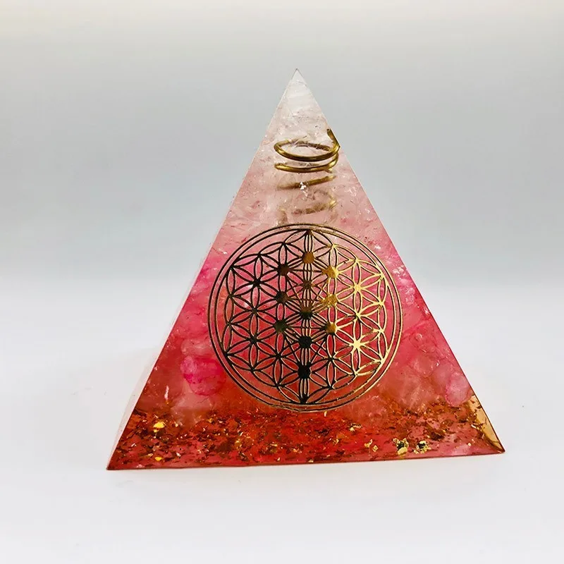 Halo Convertitore di Energia 5-6cm Orgonite Piramide, che simboleggia amore porta la buona fortuna decorazione della resina del mestiere di orgone