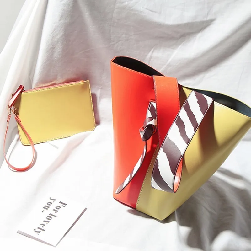 

[Super Seabob] 2019 Spring Summer Woman Hit Color Wide Single Strap Bucket Shape PU Leather Shoulder Bag All Match LM421