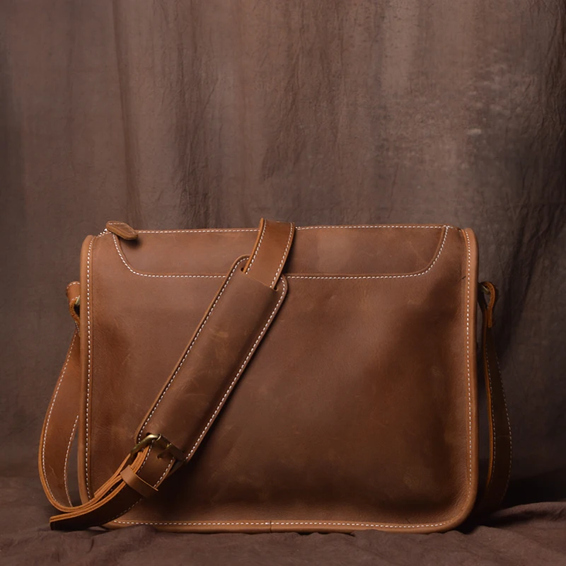 

Handmade leather men's bag retro shoulder bag Messenger bag head layer leather casual men's bag Crossbody Satchel for laptop