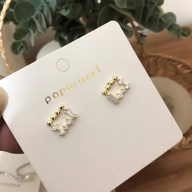 

2019 Korea Simple Temperament Wild Geometric Square Zircon Crystal Metal Gold Small Ball Party Girl Ladies Earrings Earrings