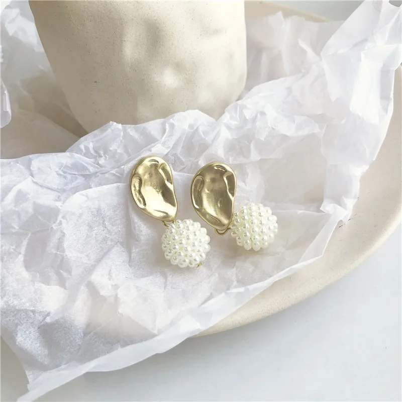 

2019 Korea Design New Matte Metal Gold Irregular Water Drop Geometric Pearl Ball Long Drop Earrings For Women Girl Jewelry Gift
