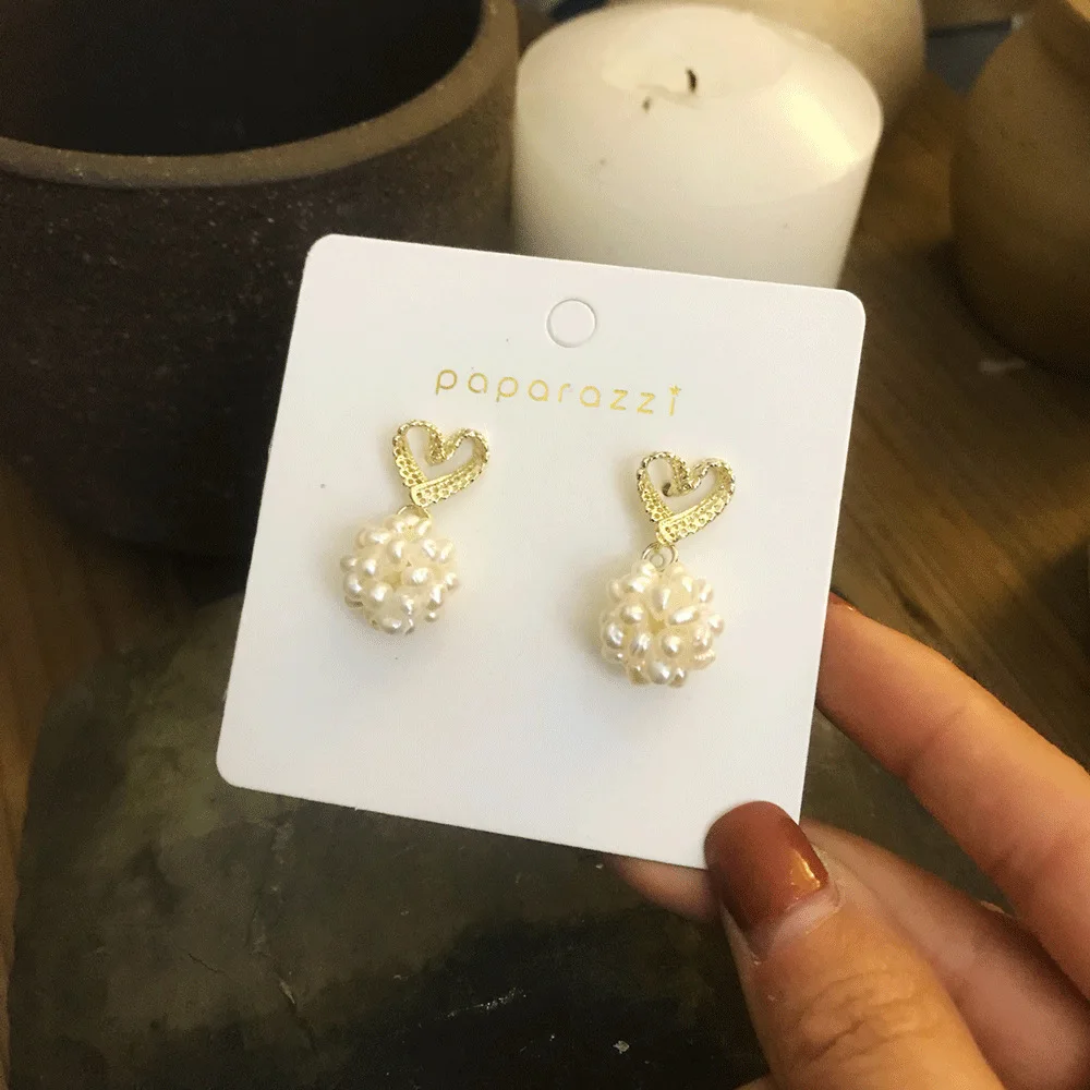 

2019 Korean New Fashion Hollow Love Heart Metal Freshwater Pearl Sweet Cute Ball Drop Earrings Jewelry Party Gift For Women Girl