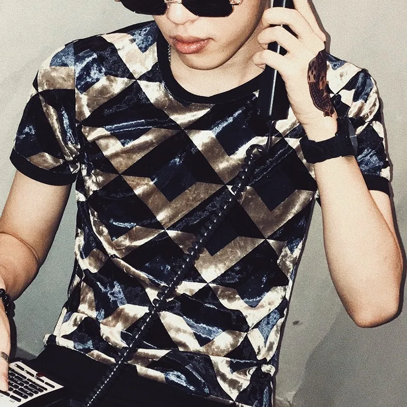 

New Pattern Summer Wear Flower Colour Short Sleeve 2019 Spring Short T Shirts Mens Velvet Mens Tops Slim Fit Short T Shirt