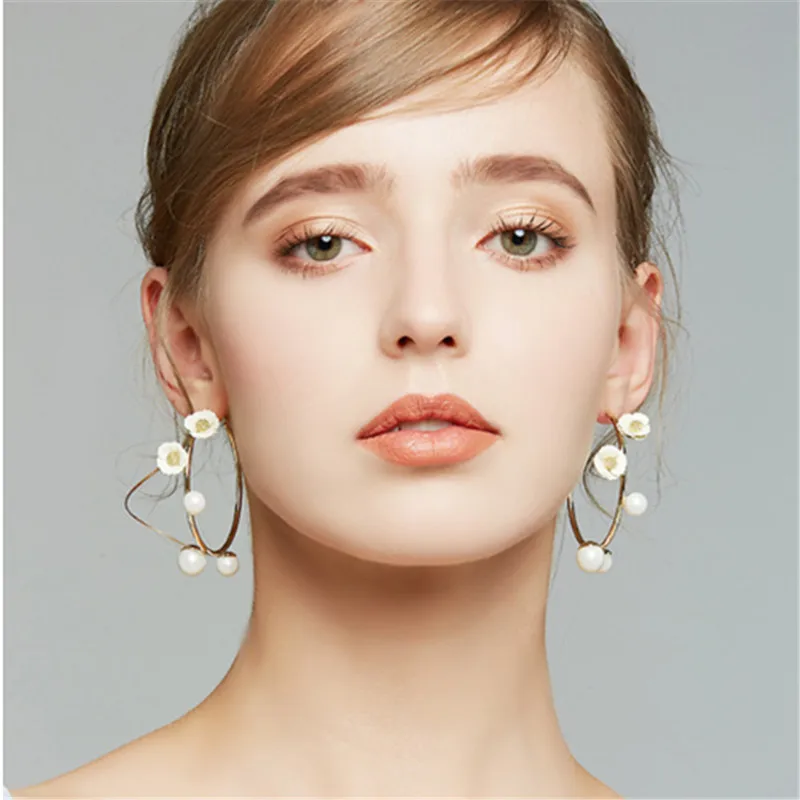 

Fashion Simulated Pearl Statement Earrings Women Wedding Party Dangle Drop Earrings Charm Maxi Round Flowers Jewelry