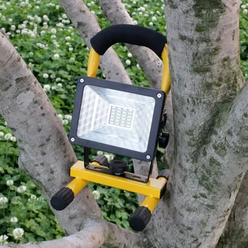 

YUPARD SMD led flood light Spotlight Searchlight outdoor camping fishing flashlight+3*2200mAh 18650 rechargeable battery+charger