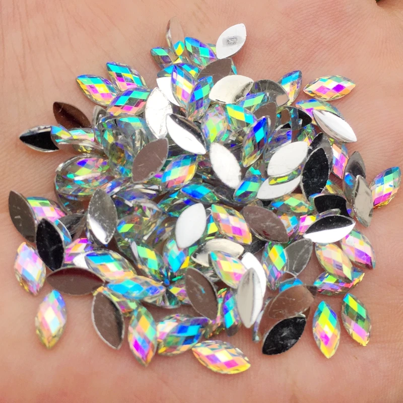 AB Horse Eye Rhinestones 4