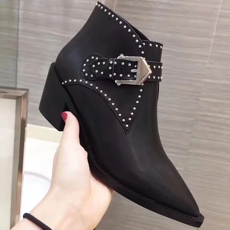

2018 British Syle Rivet Ankle Boots Woman Pointed Toe High Heel Boots Women Metal Decor Martin Boots