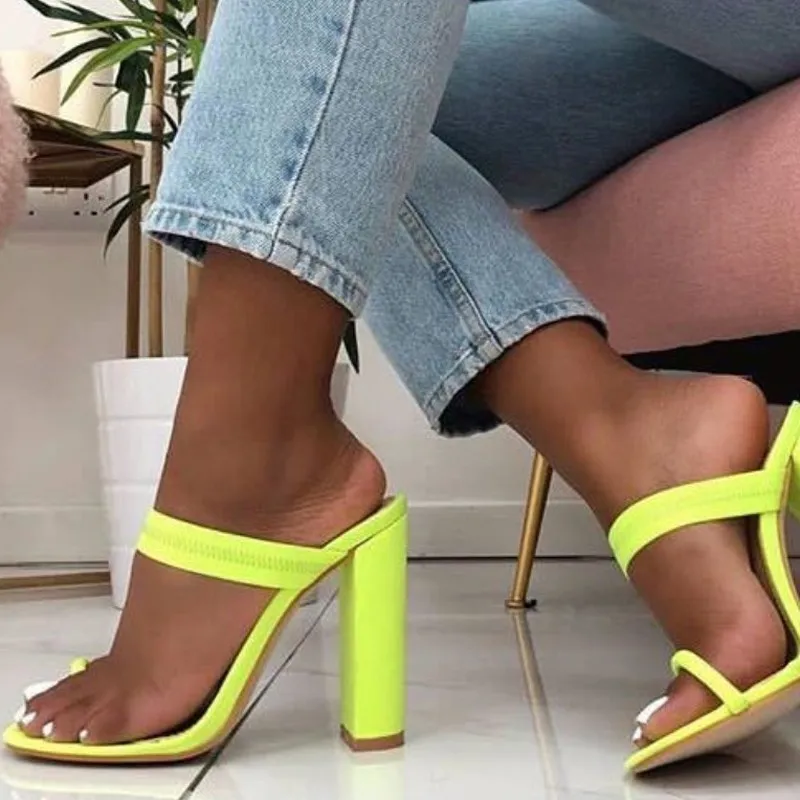 

New 2019 Summer Women Sandals Slippers High Heels 10.5 Sandals Flip Flop Hollow Women Shoes Sexy Slippers Pumps Black Green