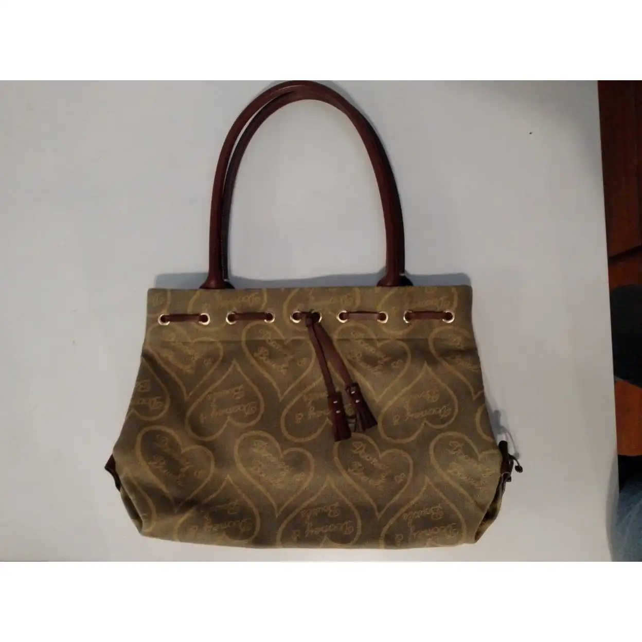 cheap dooney and bourke purses