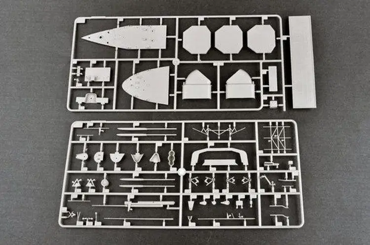 Трубач 1/350 05627 военно-морской флот Германии авианосец Graf Zeppelin