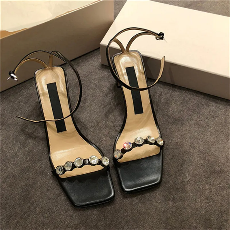 

19ss Rhinestone Square Toe Buckle Strap Ladies Gladiator Sandals Sexy Peep Toe High Heel Banquet Sandals Party Club Woman Shoes