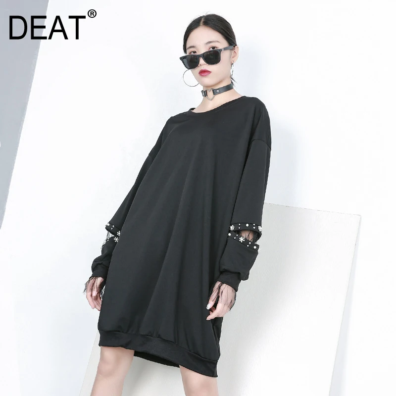 

[DEAT] 2019 New Autumn Winter Round Neck Long Sleeve Black Nailed Hollow Out Lace Big Size T-shirt Women Fashion Tide JQ62