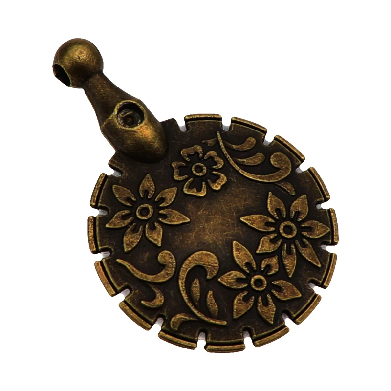 

Sewing Thread Yarn Cutter Pendant Round Shape Antique Bronze Craft DIY Tool
