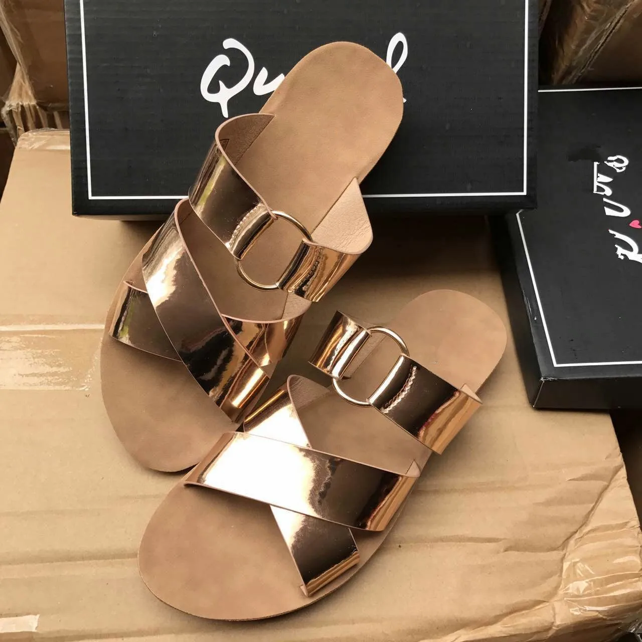 

Summer Slippers Women Slides Sandals 2019 Fashion Slip-on Gladiator Flat Sandals Woman Beach Shoes Women's Shoes Ladies Sandals