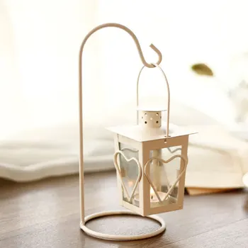 

Europe Love Couple Classic Candlestick Ornaments Desktop Crafts Home Decoration Creative Retro Iron Candle Holder Wedding Gifts