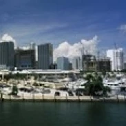 Skyscrapers at the waterfront viewed from Biscayne Bay Ocean Drive South Beach Miami Florida USA (18 x 6) | Дом и сад