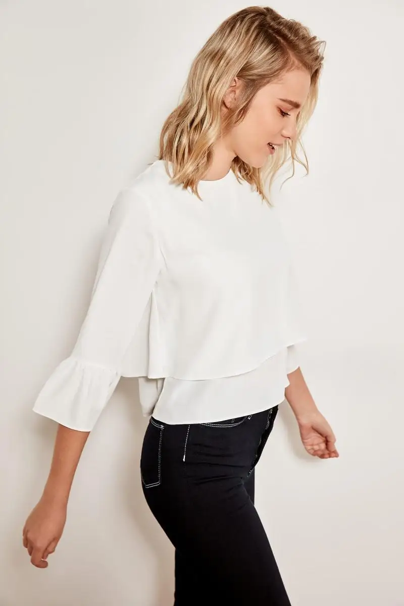 Trendyol белые Воланы Bluz TWOSS19WO0002| |