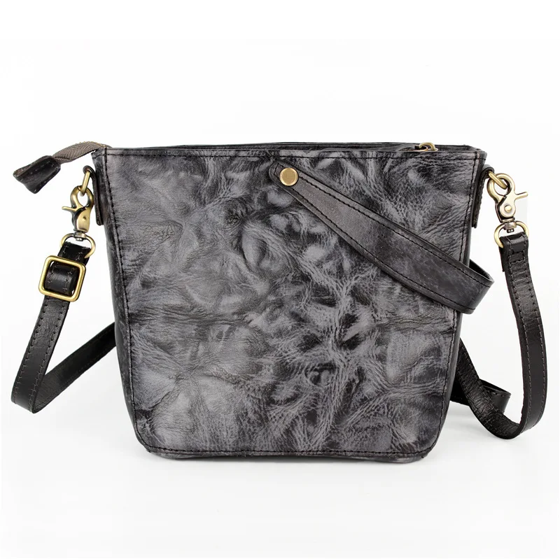 

women Pure handmade leather handbags mini small square bag leather retro Vegetable Tan small bag of shoulder bag Messenger bag