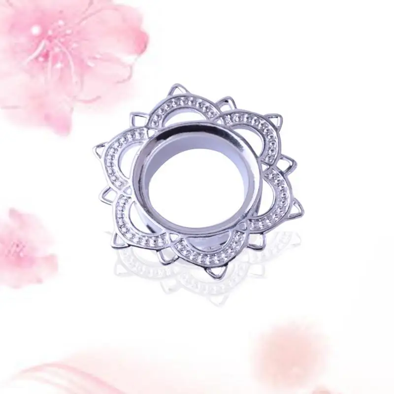 

Single Copper Alloy Ear Expansion Jewelry Wholesale Silver Hollow Earrings Earrings