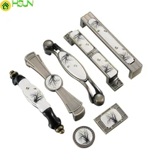 1 pc New Design Antique Bronze Ceramic Cabinet Handles Zinc Alloy Drawer Knobs Wardrobe Door Handles European Rural Handle 1 pc New Design Antique Bronze Ceramic Cabinet Handles Zinc Alloy Drawer Knobs Wardrobe Door Handles European Rural Handle