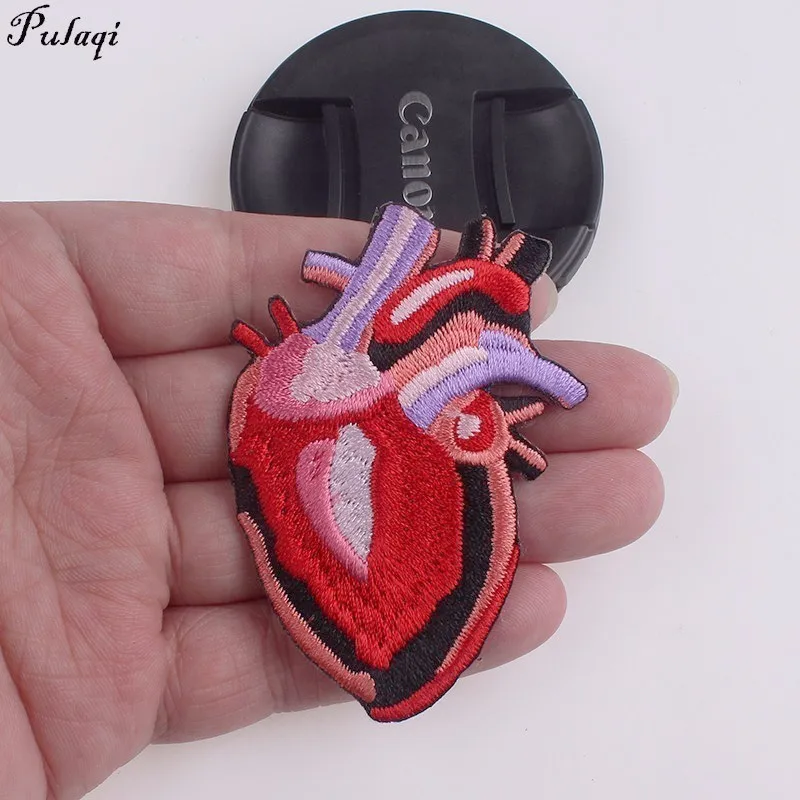 

Pulaqi Punk Style Heart Badge Embroidery Patch Stickers On Clothes Iron On Backpack Tactical Patches for Coat Shoes Bags Parches