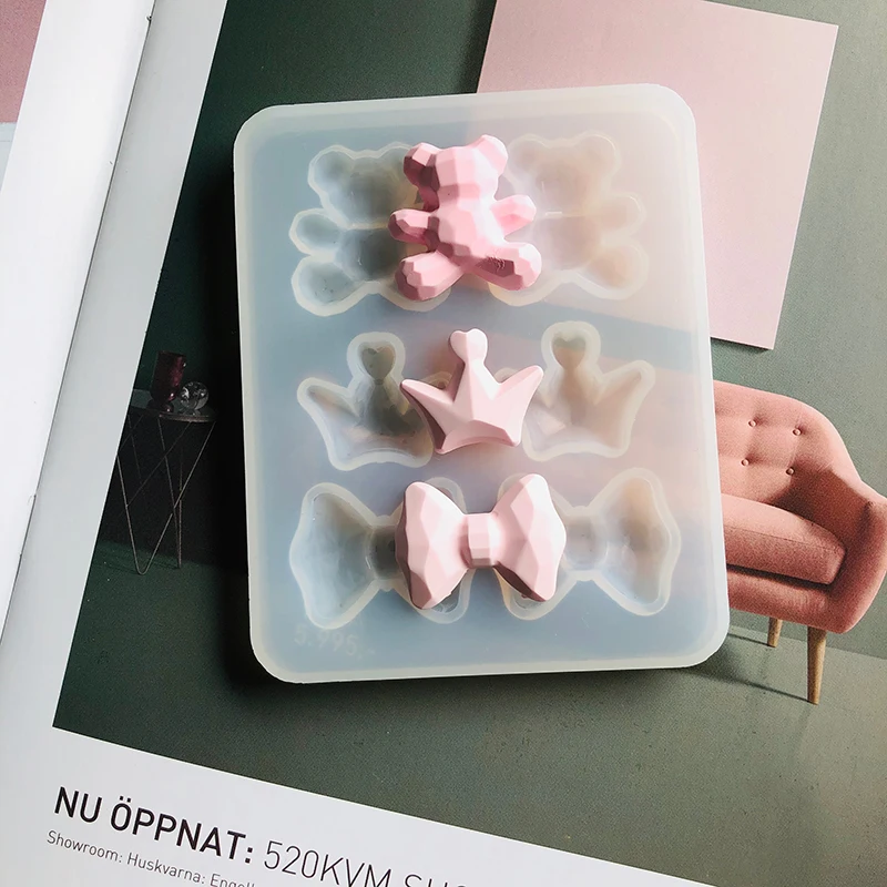 

Concrete Molds Geometric Crowns Bear Bow Silicone Molds Suit for Making Aromatherapy Gypsum Plastic Crafts Clay Epoxy Decoration