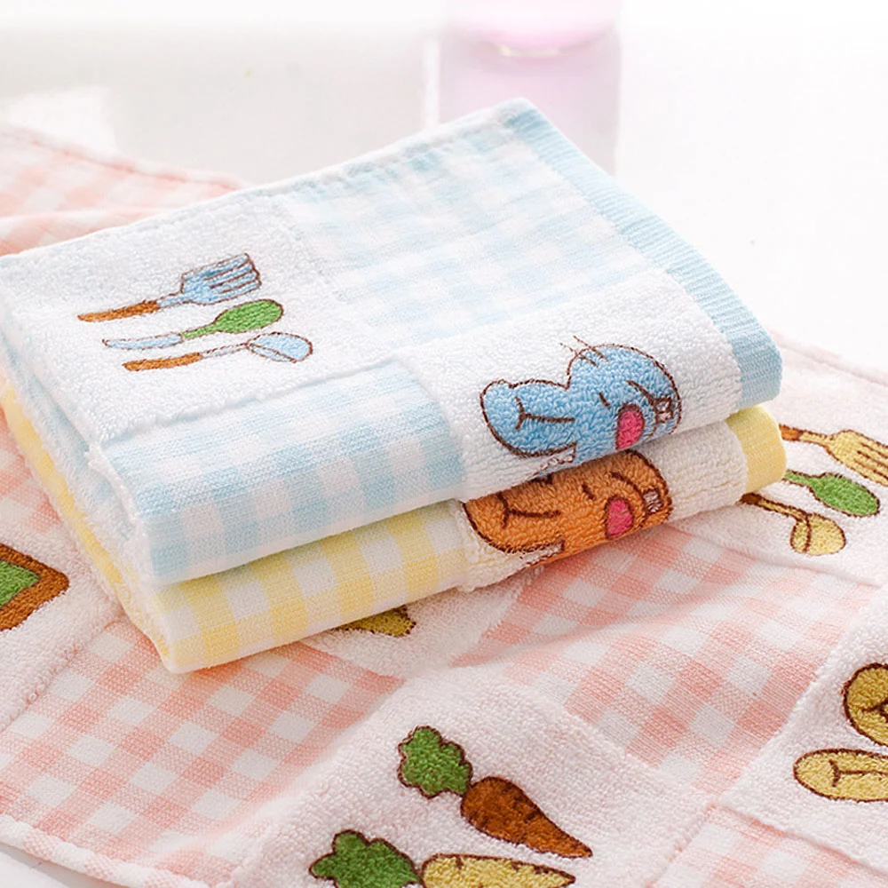 

100% Cotton Face Towel Highly Absorbent Ultra Soft Comfortable Towel Cute Design Towels Two Colors Avaiable Home Essential