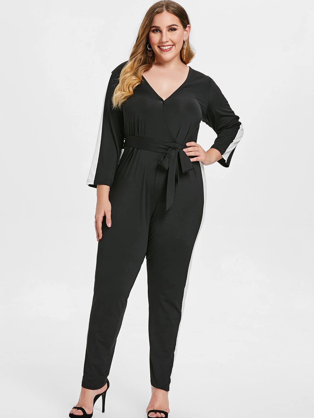 

Wipalo Women Plus Size Plunging Neckline Contrast Trim Jumpsuit Long Sleeves Casual Two Tone Jumpsuit 5XL Spring Ladies Romper